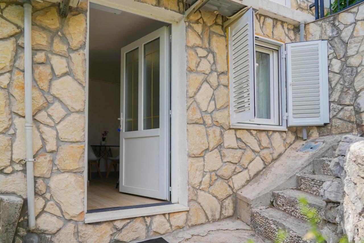 Hotel Studio Apartman Monika Baška Voda Exterior foto