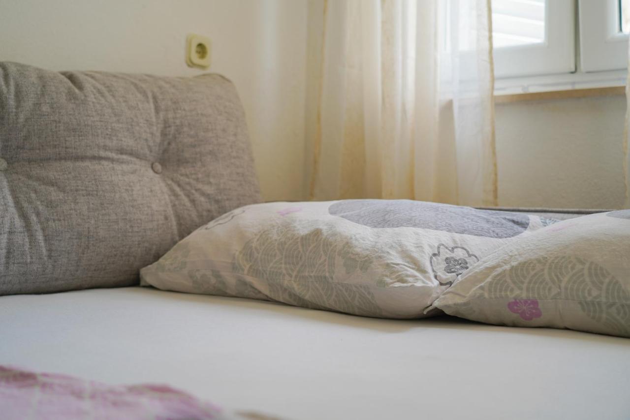 Hotel Studio Apartman Monika Baška Voda Exterior foto